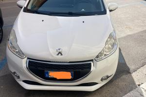 Peugeot 208 1600 92 cv diesel