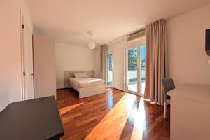 Ampia camera in villa disponibile da settembre