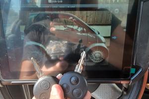 Duplicazione chiavi auto con telecomando 