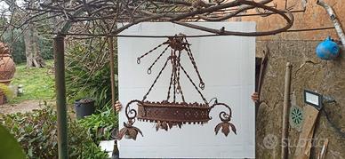 lampadario in ferro battuto vintage