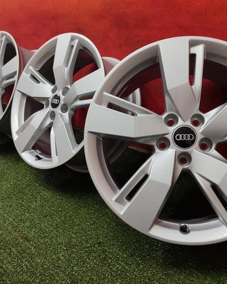 Cerchi Audi Q5 A3 A4 A6 Q3 8Jx19 ET39 5x112 66.5