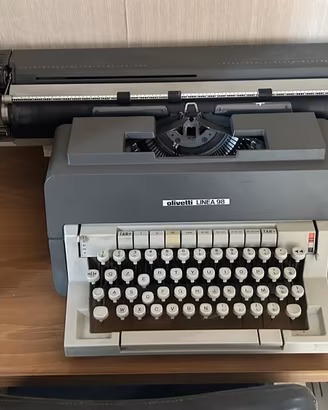 Olivetti Linea 98 – Macchina da Scrivere Vintage