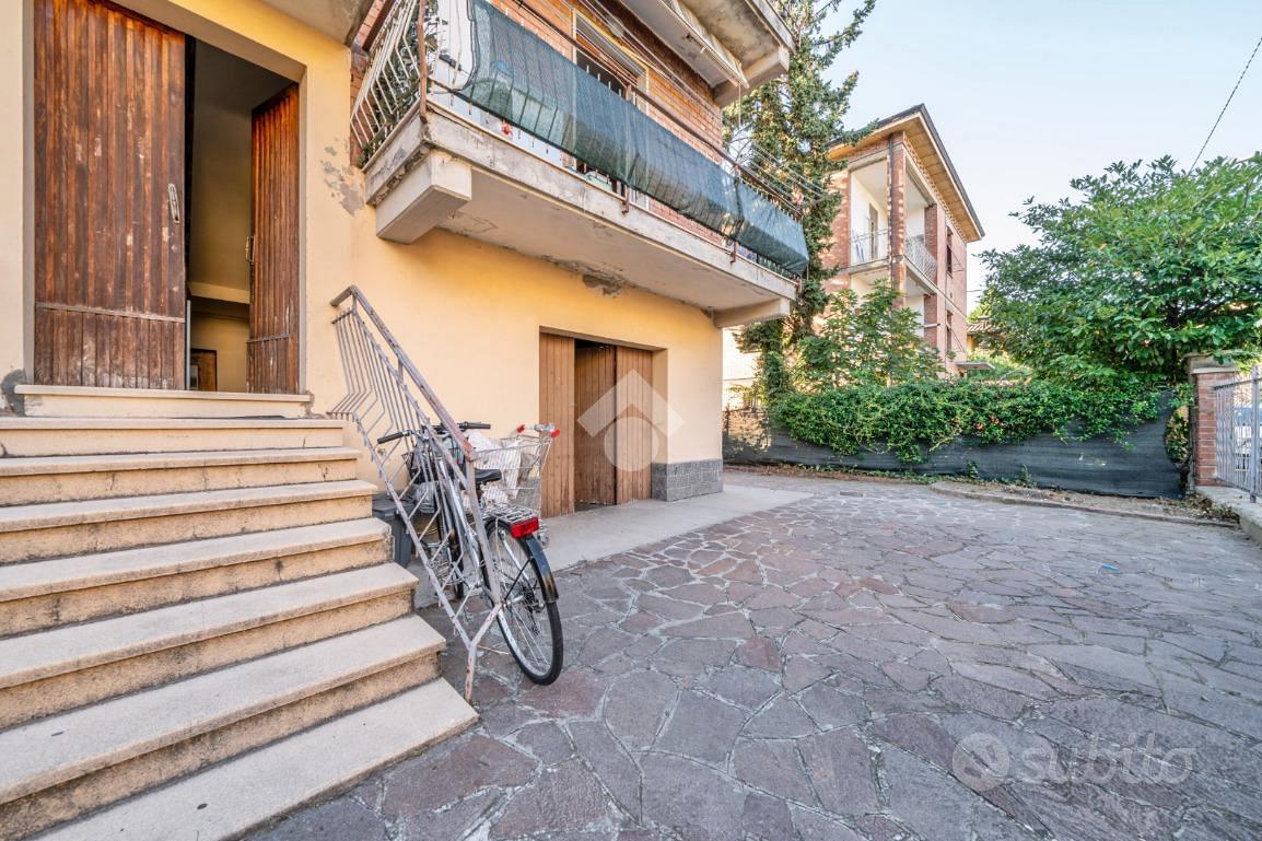 Appartamento – Reggio Emilia, Gardenia, Santo Stefano esterna-Gardenia - Vista 3