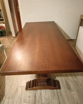 Tavolo da pranzo 