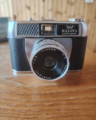 macchina fotografica vintage Halina 