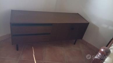 Camera singola vintage anni ’70 – legno + materass