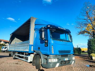 Iveco Eurocargo 120E25P centina 8,1 m alza-abbassa