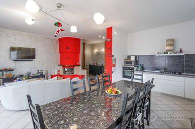 Appartamento di 103 m² con 3 locali e box auto dop