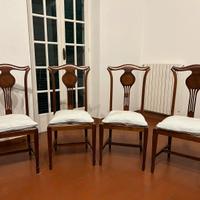 4 Sedie in massello con cuscino