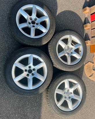 Cerchi Audi con gomme (A4)