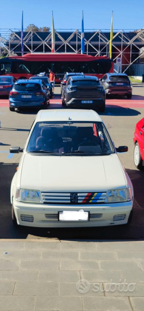 Peugeot 205