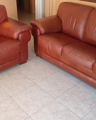 Divano letto + divano normale in pelle 