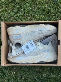 Adidas Yeezy Boost 700 Analog