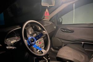 NEOPATENTATI PUNTO MK2 1.2I 3porte