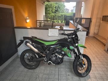 Motard KL KXE 125