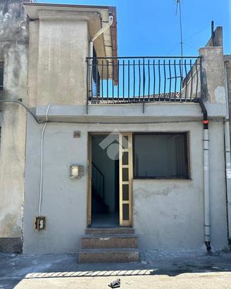 CASA INDIPENDENTE A GIARRE