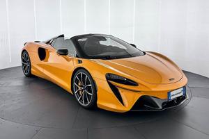 McLaren Artura Spider