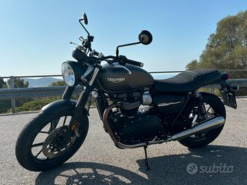 Triumph Street Twin 900 - 2020 da vetrina