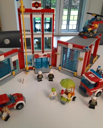 Lego 60110 Lego City Caserma dei pompieri
