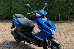 Yamaha aerox 50 4T 