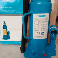 Cric auto a bottiglia