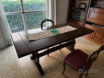 Tavolo in legno massello