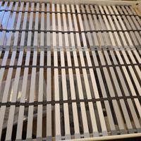 Base a doghe lonset letto