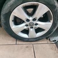  cerchi in lega Opel Zafira  con gomme