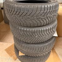 4 Gomme invernali 205/55 R 16