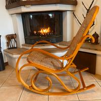 Sedia a dondolo stile Thonet Vintage in faggio