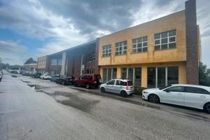 Locale commerciale - 330 mq