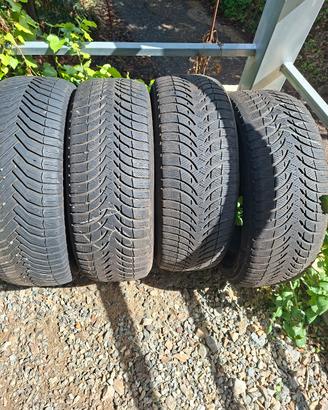 4 Gomme Michelin 205/55 R16 (3 CrossClimate + 1 In