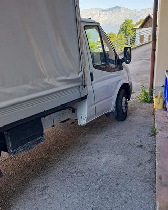 Ford Transit  2.5 turbo diesel. 2009