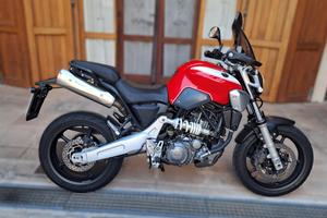YAMAHA MT-03 .