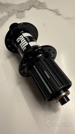 Mozzo DT SWISS 240s - No Disco