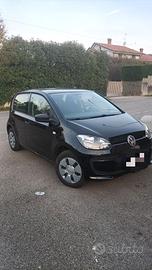 VOLKSWAGEN Up! solo 76.000 km