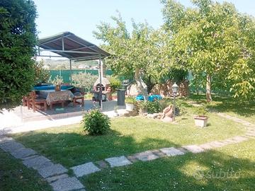 Appartamento con giardino. Carrara, Fano