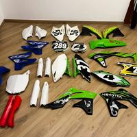 Plastiche HM/ Honda Crf / Yz / Kx e ricambi am6