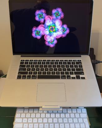 MacBook Pro Retina 15.4 "A1398 - 2012. Ristruttur