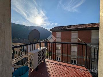 4 LOCALI A DEIVA MARINA