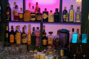 Attività cocktail bar