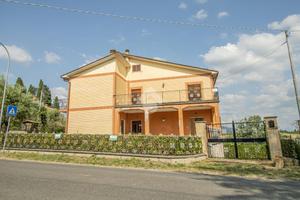 CASA INDIPENDENTE A SELCI