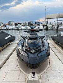 Seadoo 300 rxt triple black 3posti schermo a led