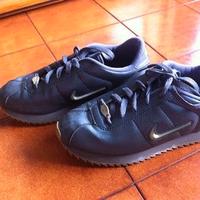 Scarpa sportiva grigia