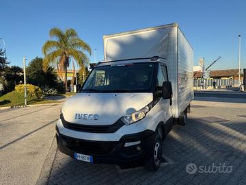 Iveco daily 35-120 box in lega leggera 018