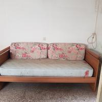 divano letto singolo.