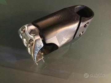 Attacco manubrio MTB