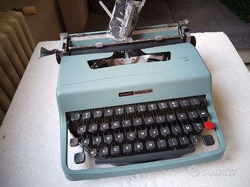 Macchina da scrivere OLIVETTI Lettera32