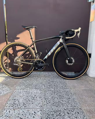 Bici da corsa Trek emonda SLR 7 disc Ultegra Di2