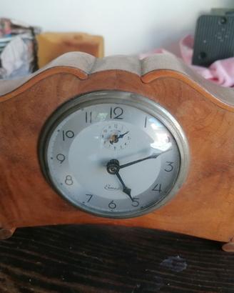Sveglia a carica in legno vintage anni 40